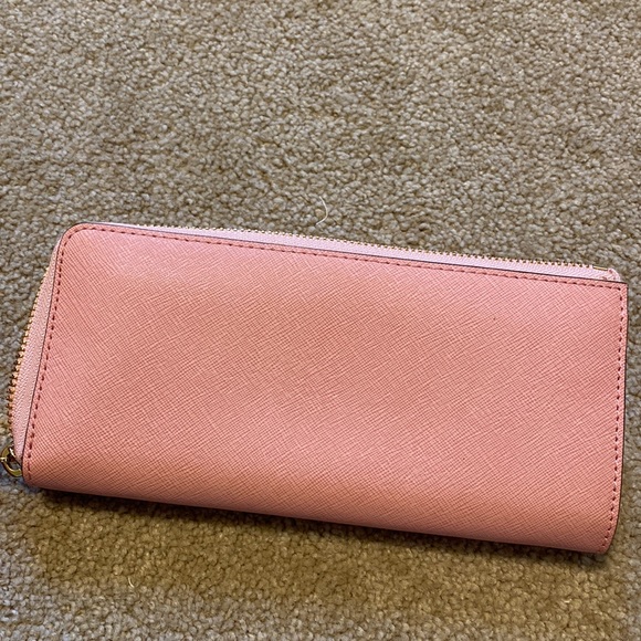 Michael Kors Pink Wallet Gold Zipper - Picture 4 of 4
